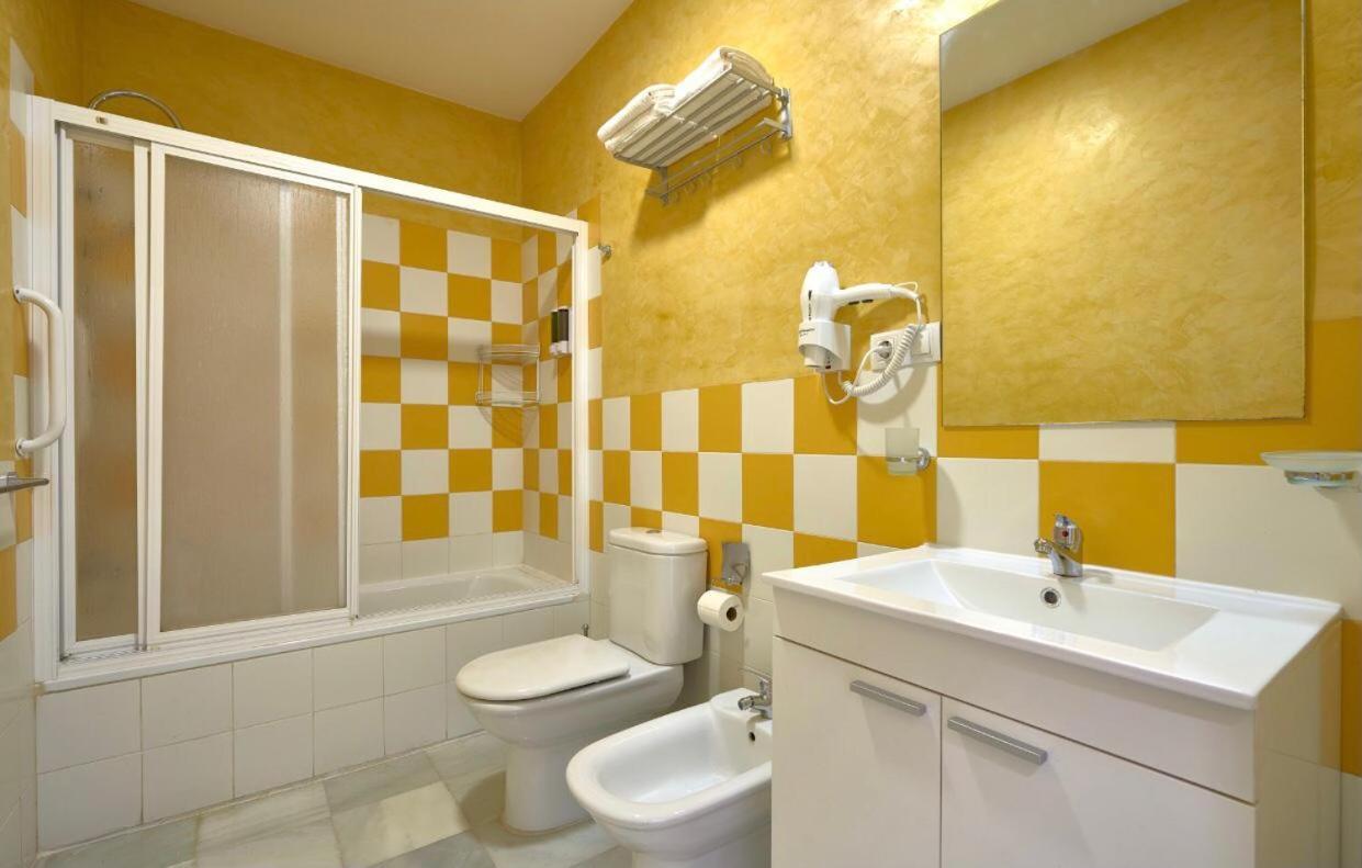 Apartamentos Y Lofts En Triana إشبيلية المظهر الخارجي الصورة
